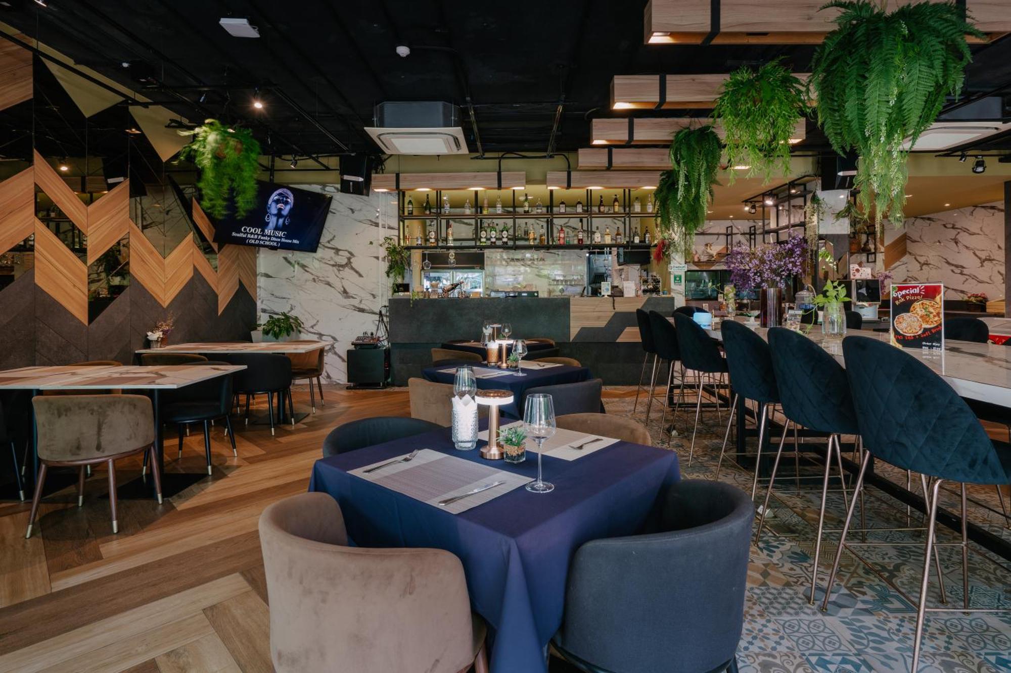 Rak Elegant Hotel Patong Екстериор снимка