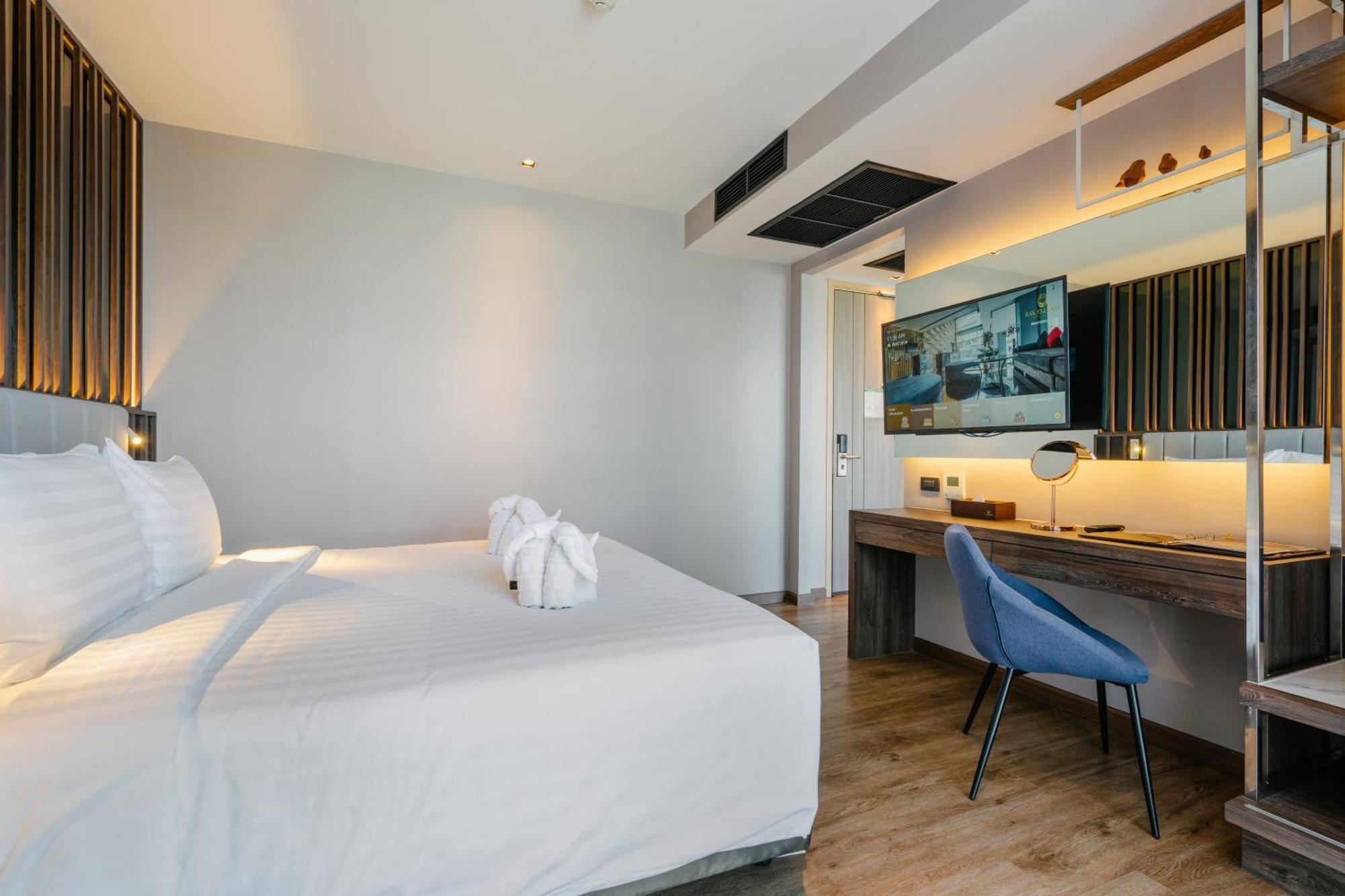 Rak Elegant Hotel Patong Екстериор снимка
