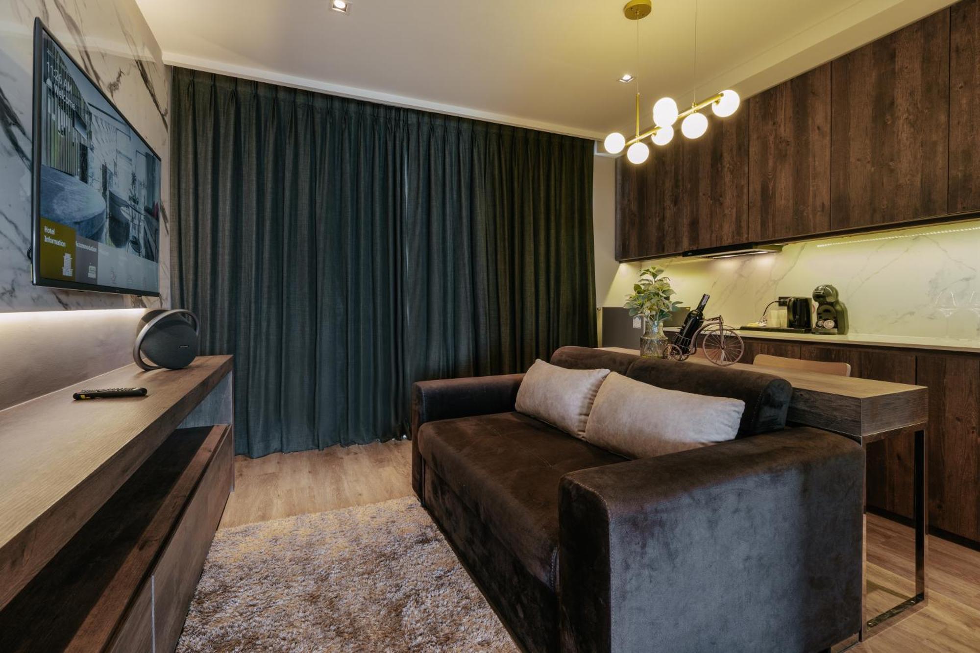 Rak Elegant Hotel Patong Екстериор снимка