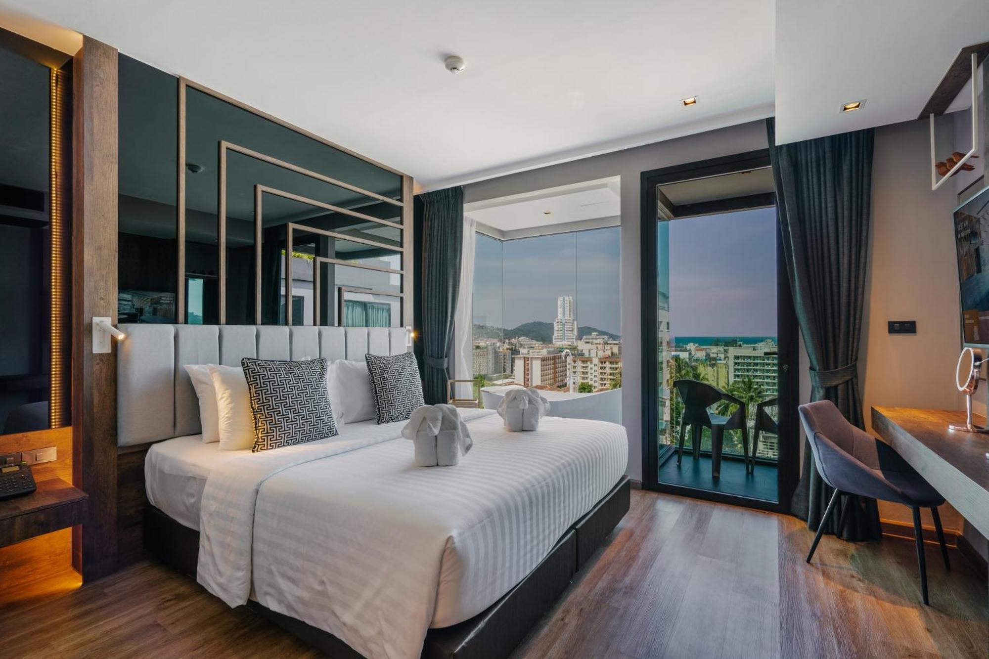 Rak Elegant Hotel Patong Екстериор снимка
