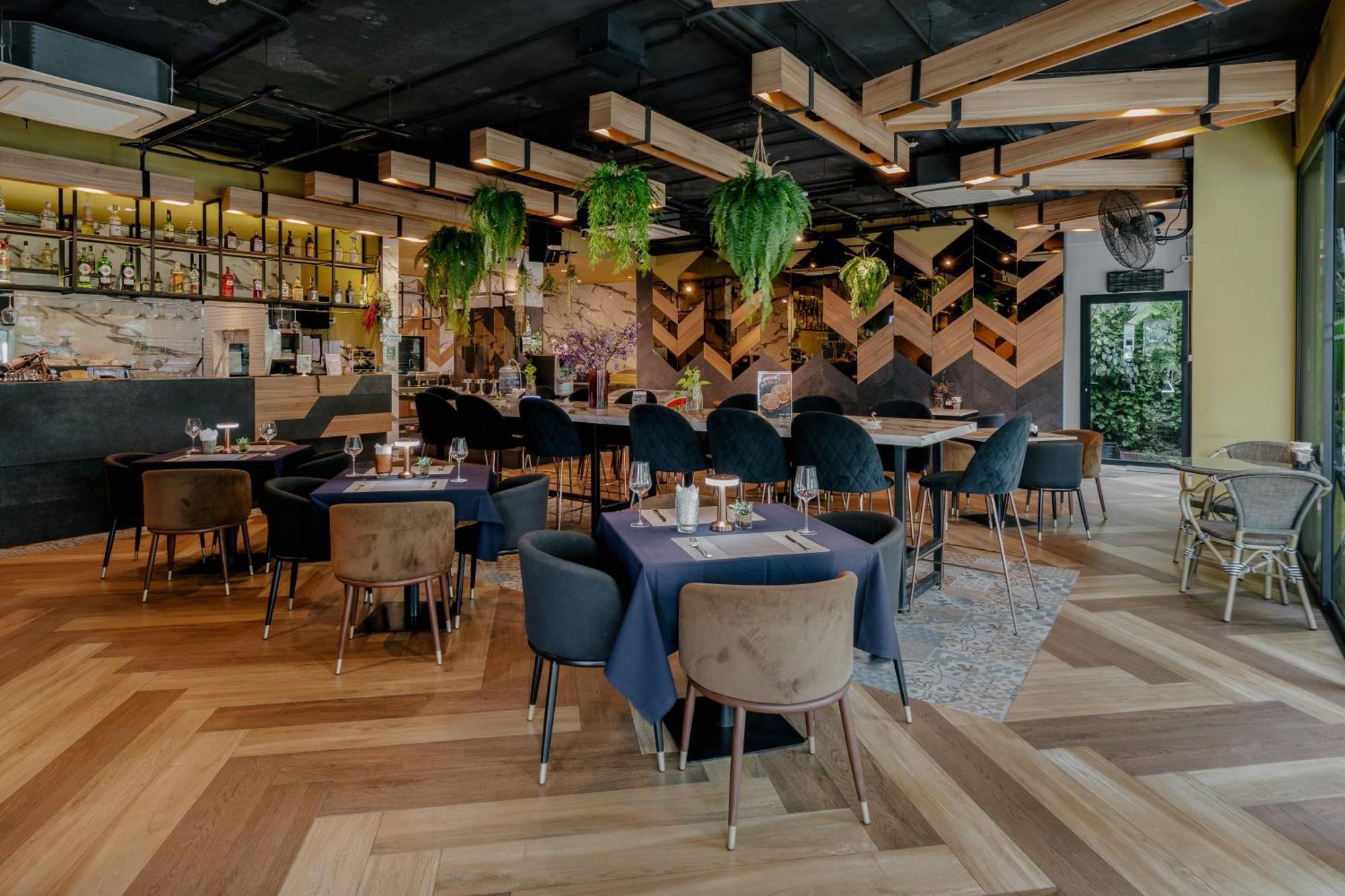 Rak Elegant Hotel Patong Екстериор снимка