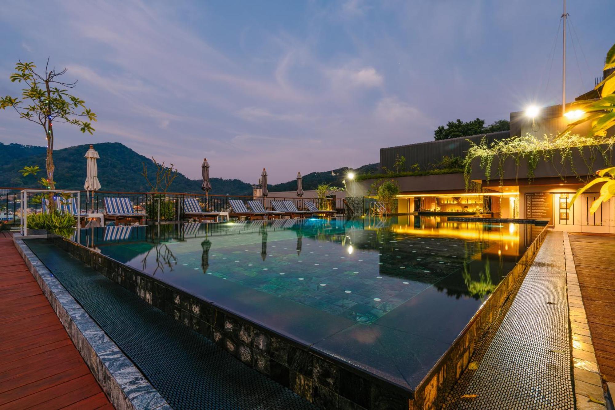 Rak Elegant Hotel Patong Екстериор снимка