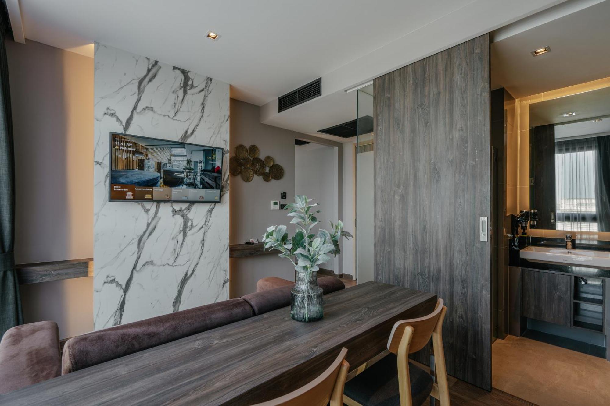 Rak Elegant Hotel Patong Екстериор снимка